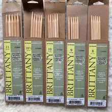 Load image into Gallery viewer, Brittany double point knitting needles 10" long. Size 8 (5mm), 9 (5.5mm), 10 (6mm), 10.5 (6.5mm), 11 (8mm)