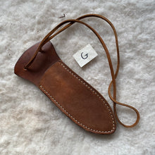 Load image into Gallery viewer, Leather Knife Sheath "G-Medium" color Walnut
