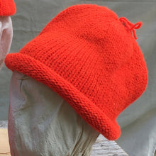 Load image into Gallery viewer, Rolled Toque in King&#39;s Orange (Hunter Orange
