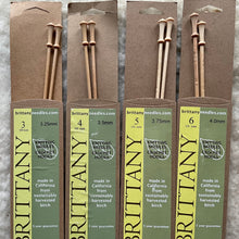 Load image into Gallery viewer, Brittany wood knitting needles 10&quot; long sizes 3(3.25mm), 4 3.5mm), 5 (3.75mm), 6 (4mm)
