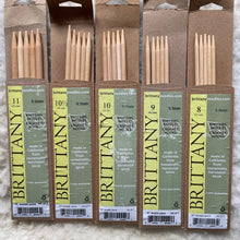 Load image into Gallery viewer, Brittany double point knitting needles 10&quot; long.  Size 8 (5mm), 9 (5.5mm), 10 (6mm), 10.5 (6.5mm), 11 (8mm)
