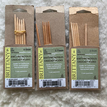 Load image into Gallery viewer, Brittany double point knitting needles 5&quot; long. size 4 (3.5mm), 5 (3.75mm), 6 (4mm)
