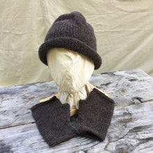 Load image into Gallery viewer, Rolled Toque in Bark with matching Muffattees
